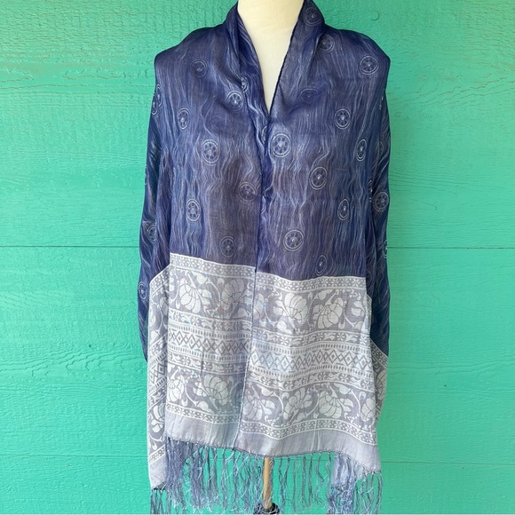 100% SILK BLUE COLORBLOCK GOLD THREAD MIXED MEDIA LARGE SCARF WRAP - Picture 1 of 7